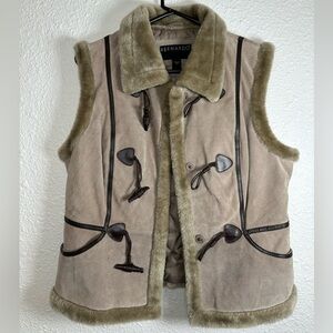 Bernardo Women’s suede leather vest with faux fur trim size M